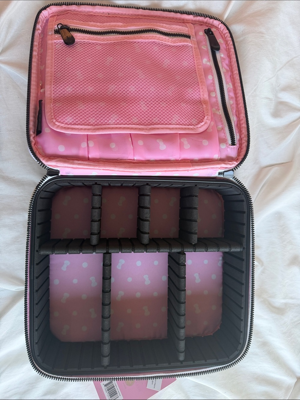 NWOT Impressions Vanity hello kitty cosmetic case - Picture 4 of 4